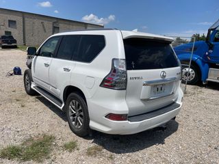 2017 Lexus GX 460 Luxury - Exterior Rear Left Corner Image